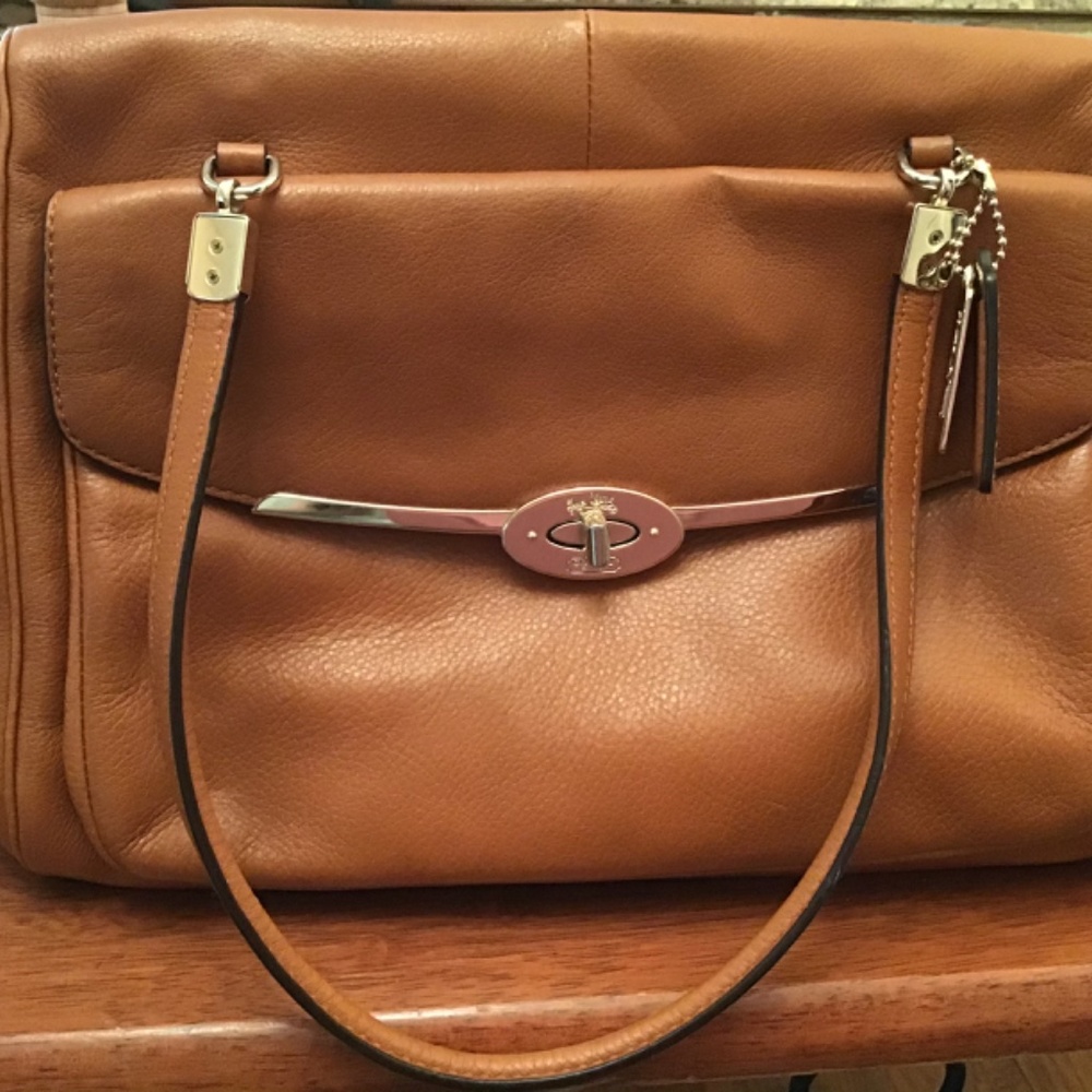 Coach shoulder purse